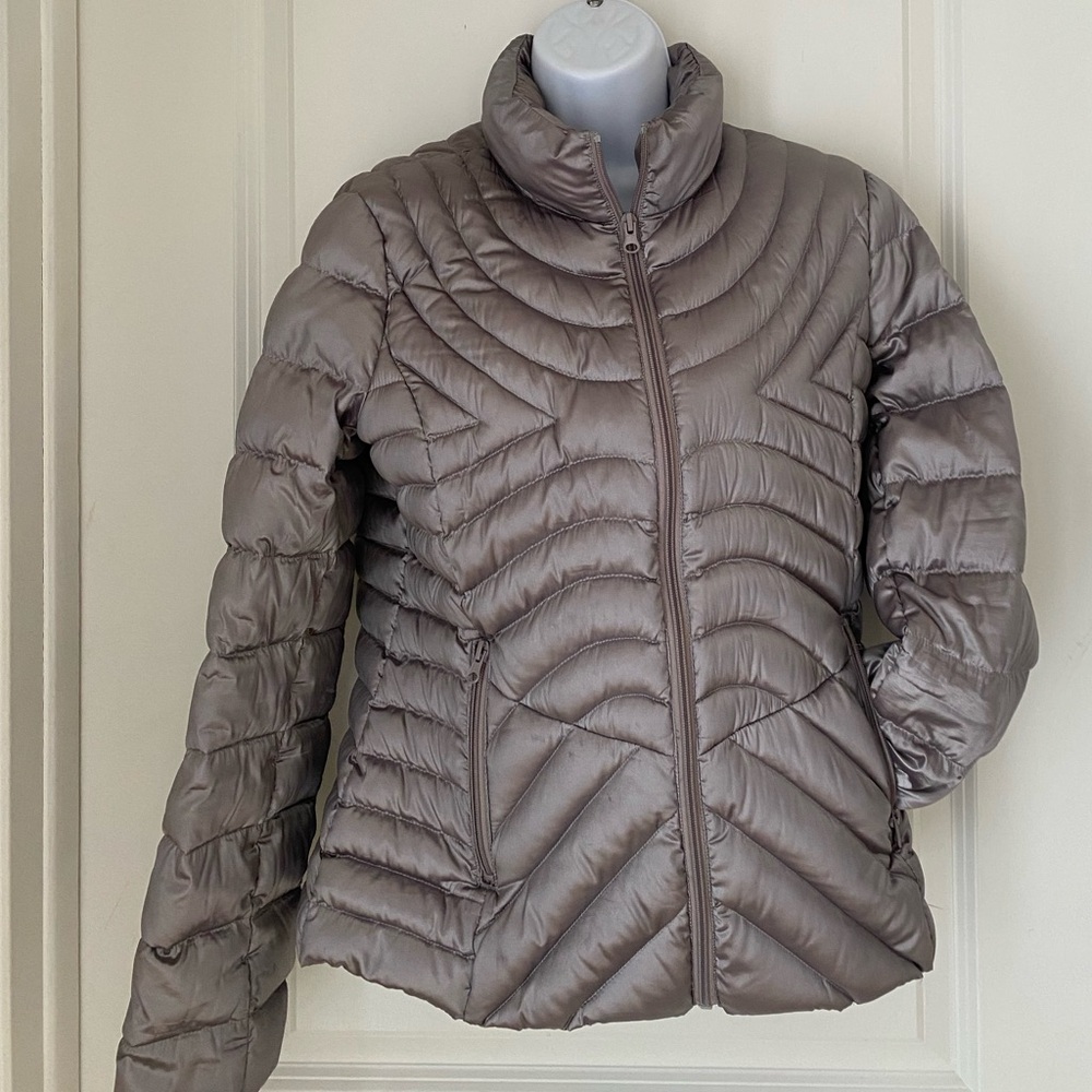 Bernardo Women’s Metallic Zippered Jacket Size M